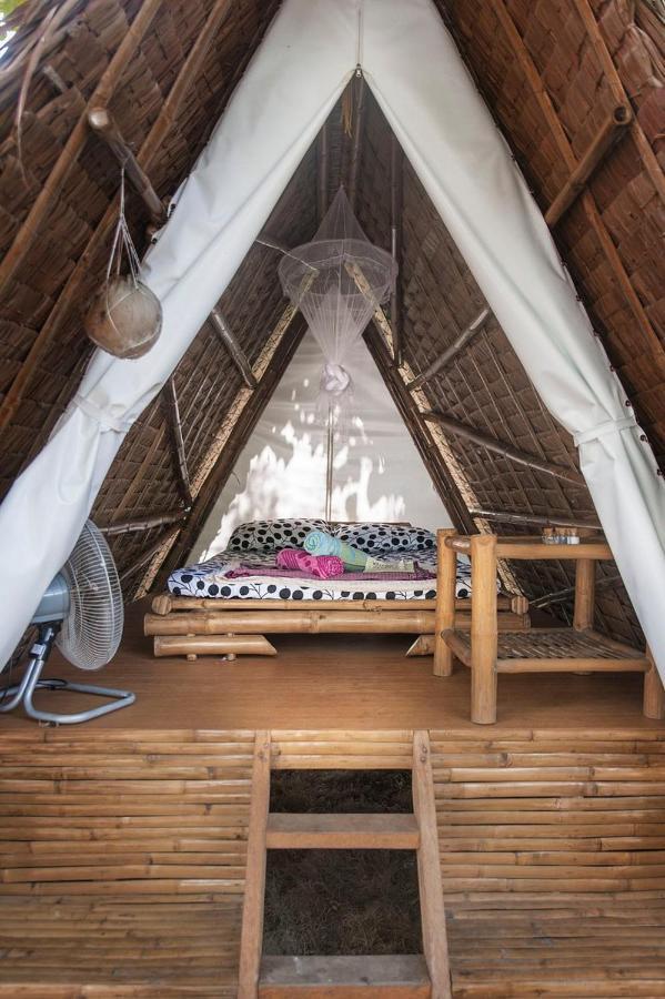Georgia'S Neverland Hostel Malapascua Buitenkant foto